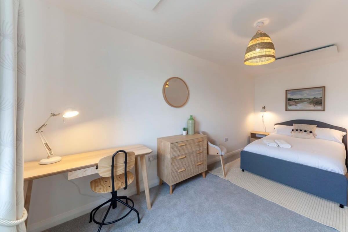 Contemporary 1 Bedroom Apartment In Ashford Ashford  Bagian luar foto